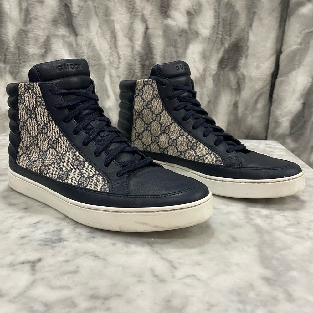 Men's Gucci GG Supreme Hightop Sneakers - Picture 2 of 10